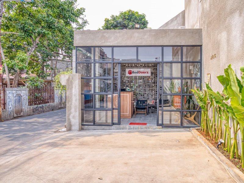 Reddoorz Syariah Premium At Cilandak Timur 2 Jakarta Exterior foto