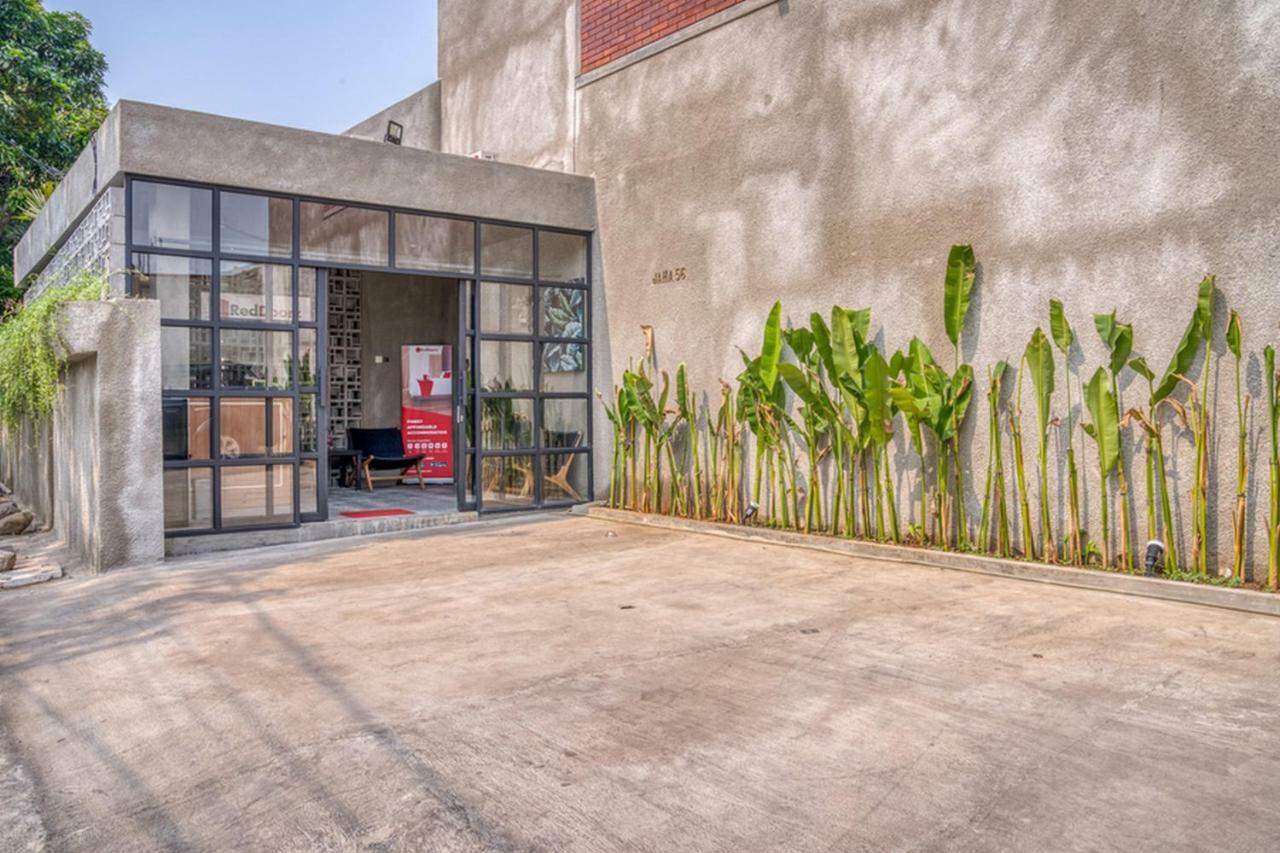 Reddoorz Syariah Premium At Cilandak Timur 2 Jakarta Exterior foto